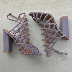 Steve Madden “Skales” sandals size 7